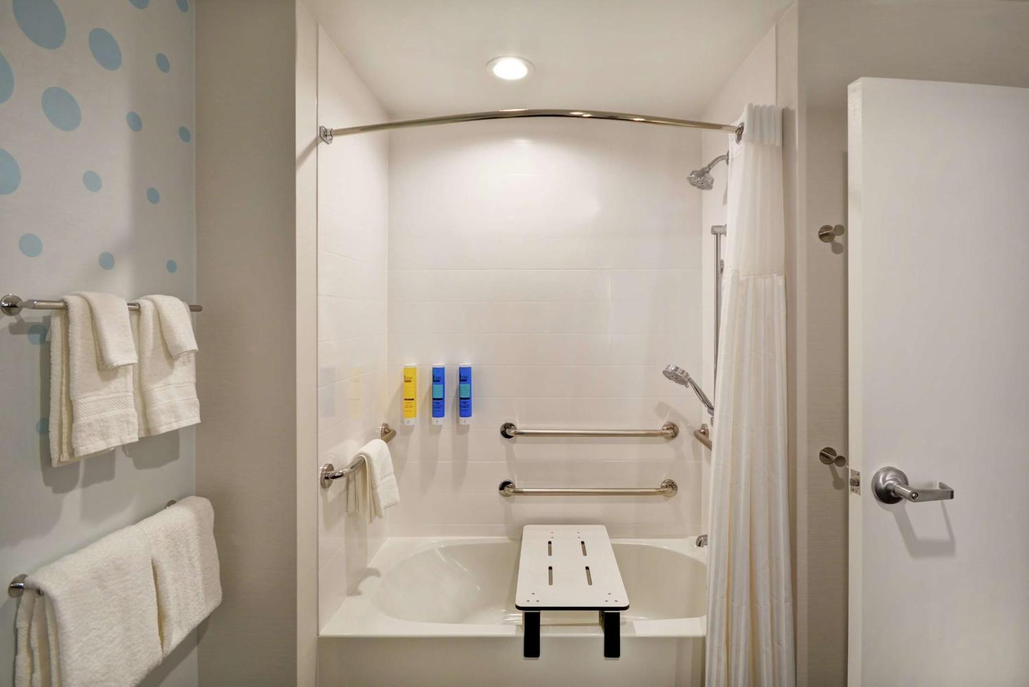 Hotel Tru By Hilton Denver, Pa 3*